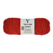 Yarn and Colors Amazing 030 Red wine - bol garen in deze kleur