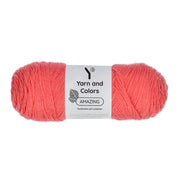 Yarn and Colors Amazing 040 Pink Sand - bol garen in deze kleur