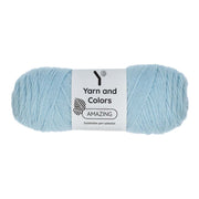 Yarn and Colors Amazing 063 Ice Blue - bol garen in deze kleur