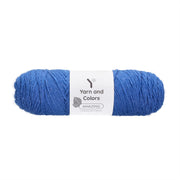 Yarn and Colors Amazing 068 Sapphire - bol garen in deze kleur