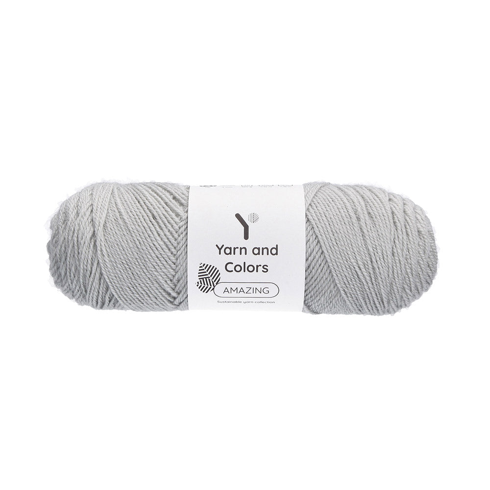 Yarn and Colors Amazing 095 Soft Grey - bol garen in deze kleur
