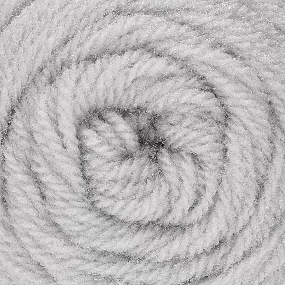 Yarn and Colors Amazing 095 Soft Grey - detail van het garen