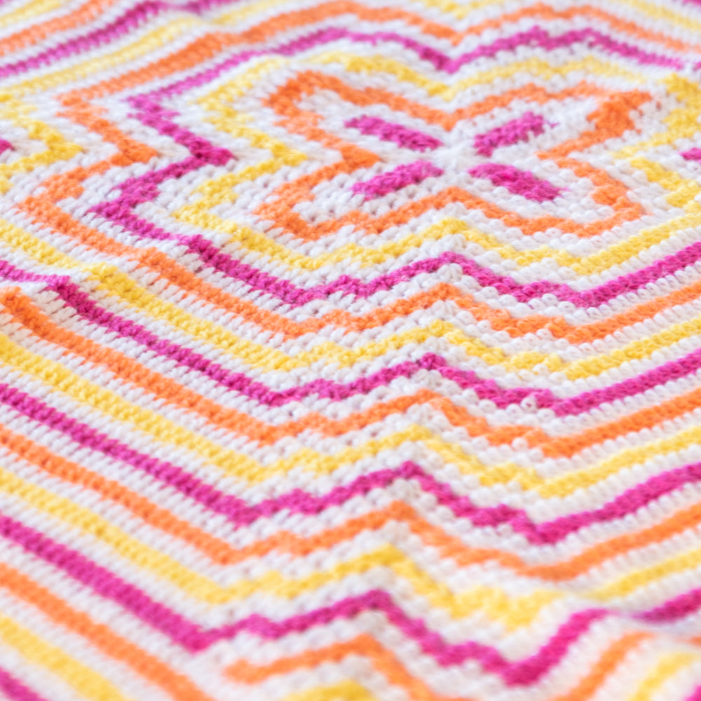 Yarn and Colors Amazing Flower Blanket Haakpakket (3)