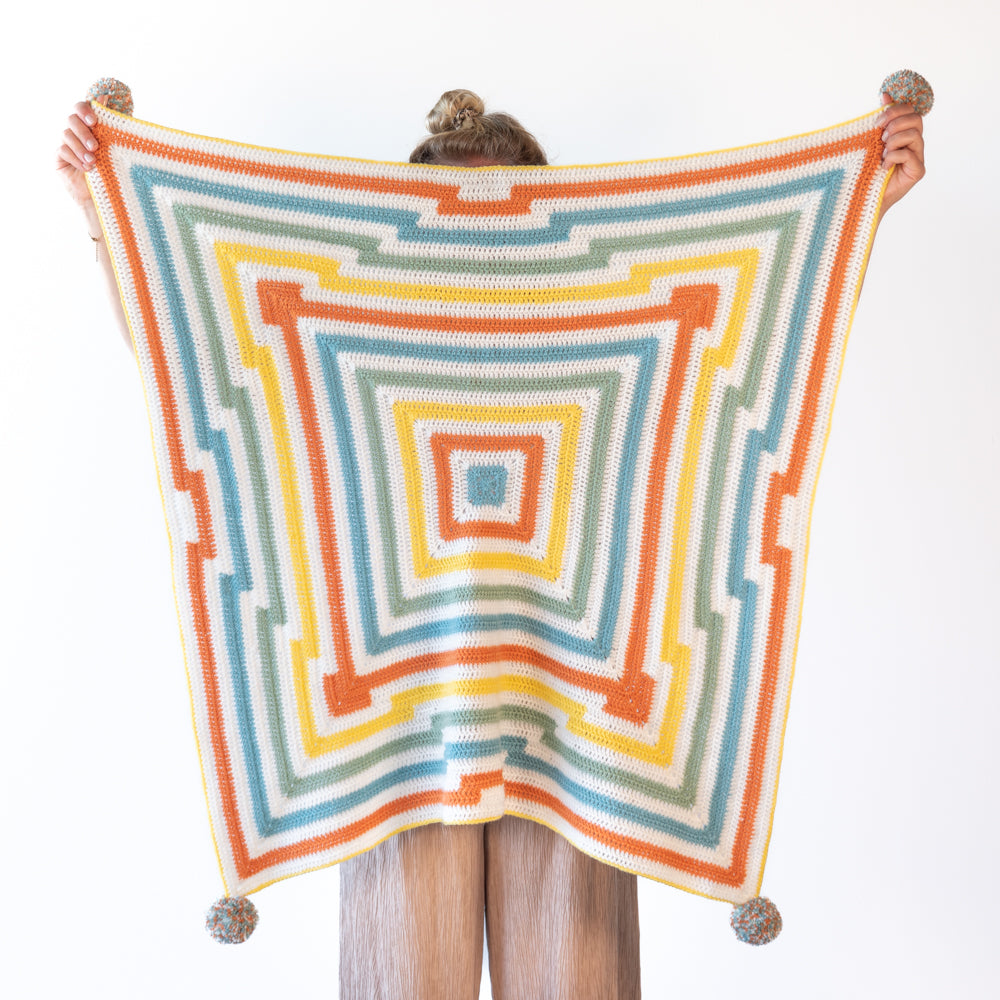 Yarn and Colors Amazing Square Darts Blanket Haakpakket (7)