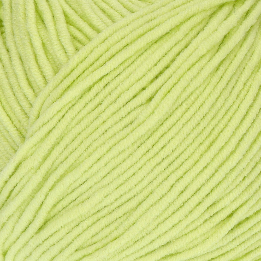 Yarn and Colors Baby Fabulous 084 Pistachio (2)