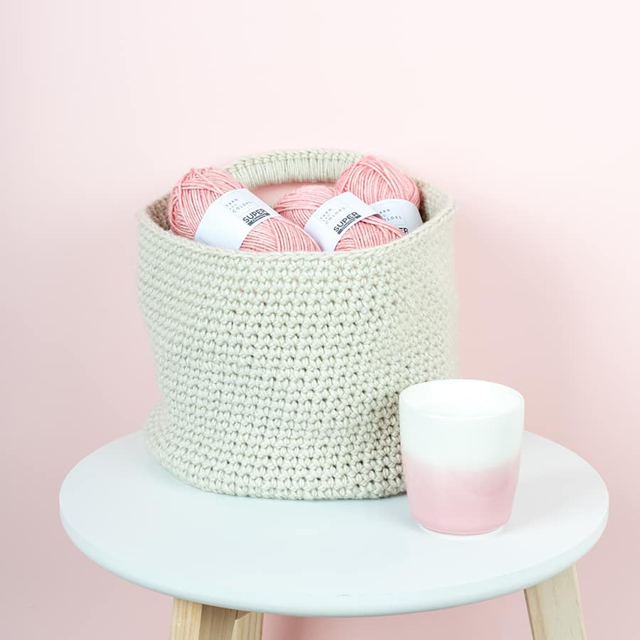 Basic basket — gemaakt met Yarn and Colors Basic Basket Booklet (2)