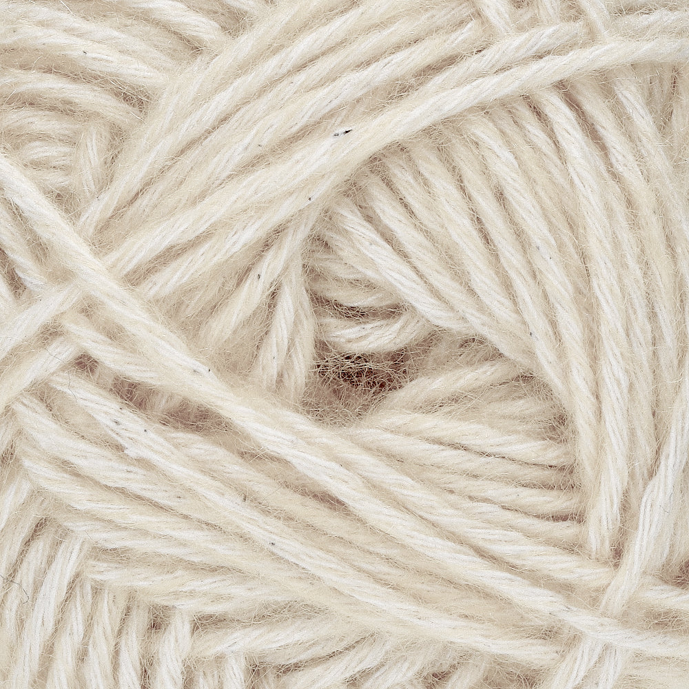 Yarn and Colors Charming 002 Cream (2)