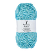 Yarn and Colors Charming 065 Turquoise - bol garen in deze kleur