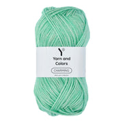 Yarn and Colors Charming 075 Green Ice - bol garen in deze kleur