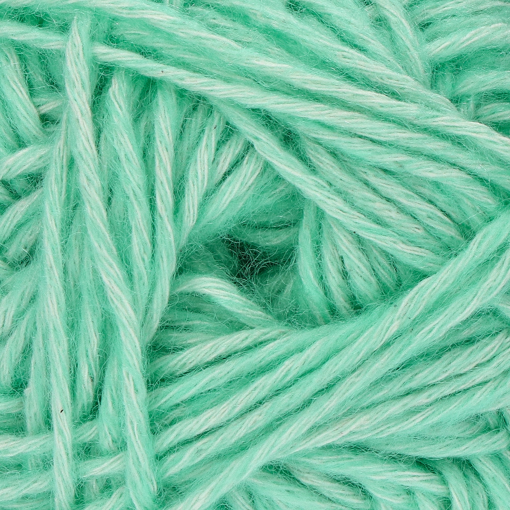 Yarn and Colors Charming 075 Green Ice (2)