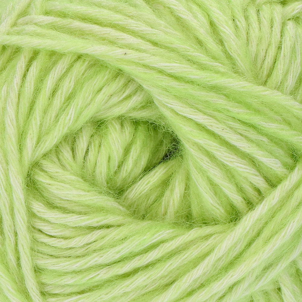 Yarn and Colors Charming 084 Pistachio (2)
