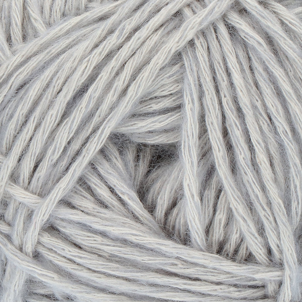 Yarn and Colors Charming 095 Soft Grey (2)