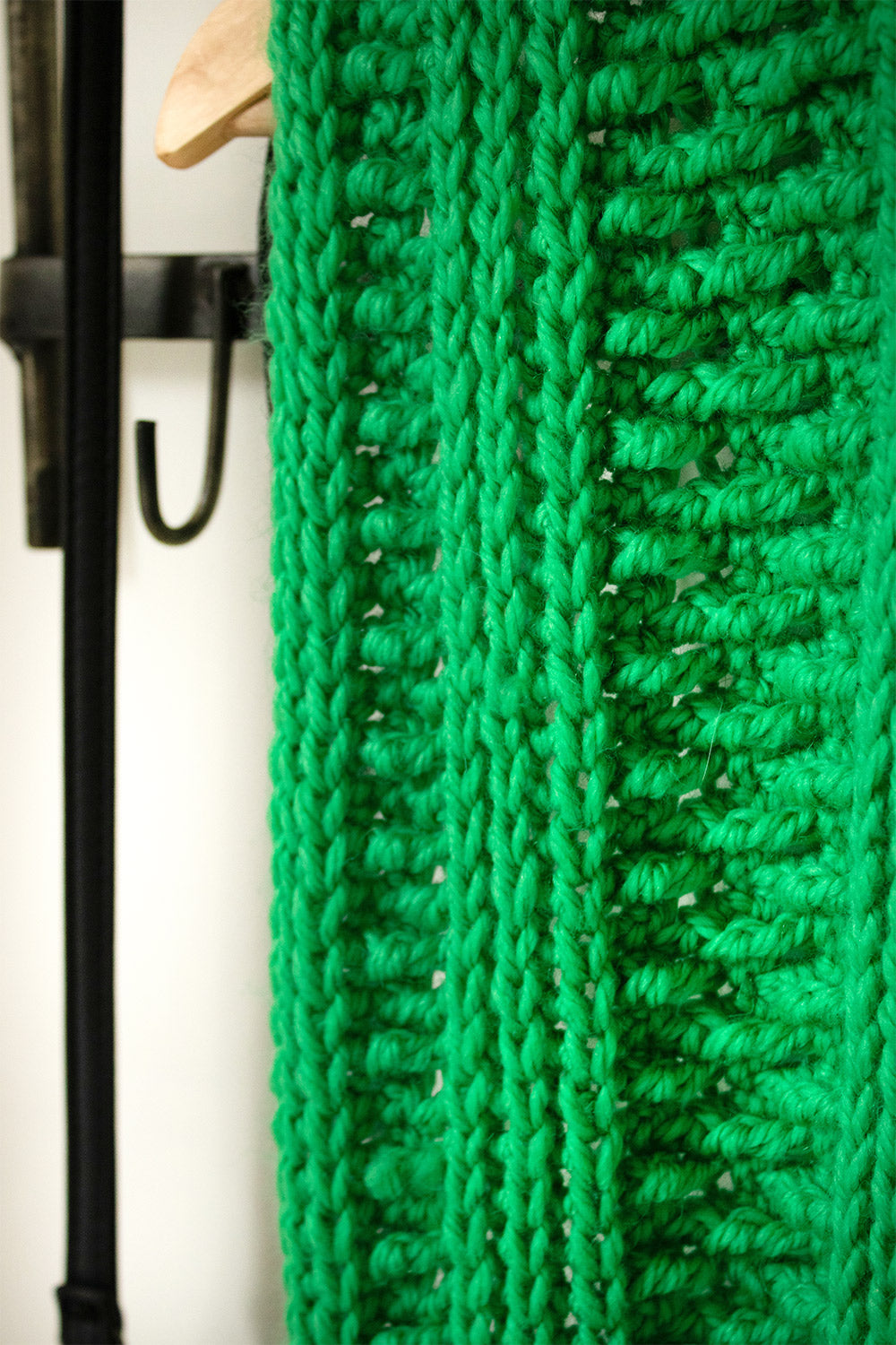 Yarn and Colors Cheerful 086 Peony Leaf (2)