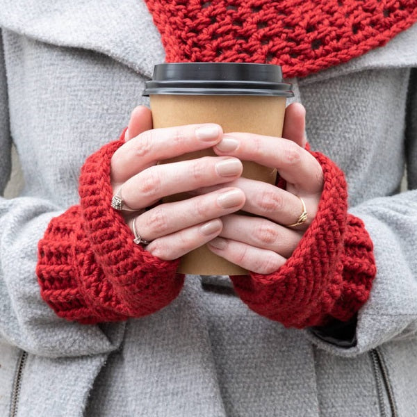 Cheerful burgundy — gemaakt met Yarn and Colors Cheerful (2)