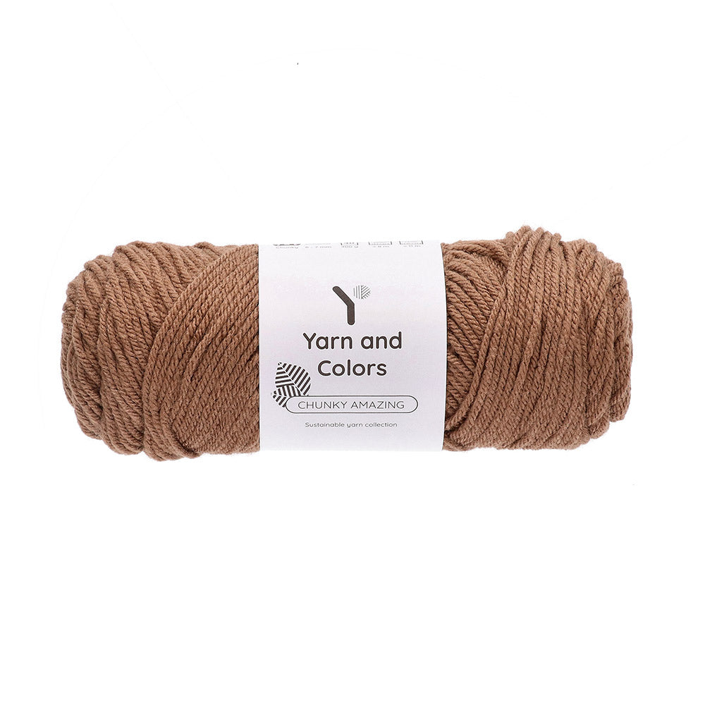 Yarn and Colors Chunky Amazing 007 Cigar - bol garen in deze kleur