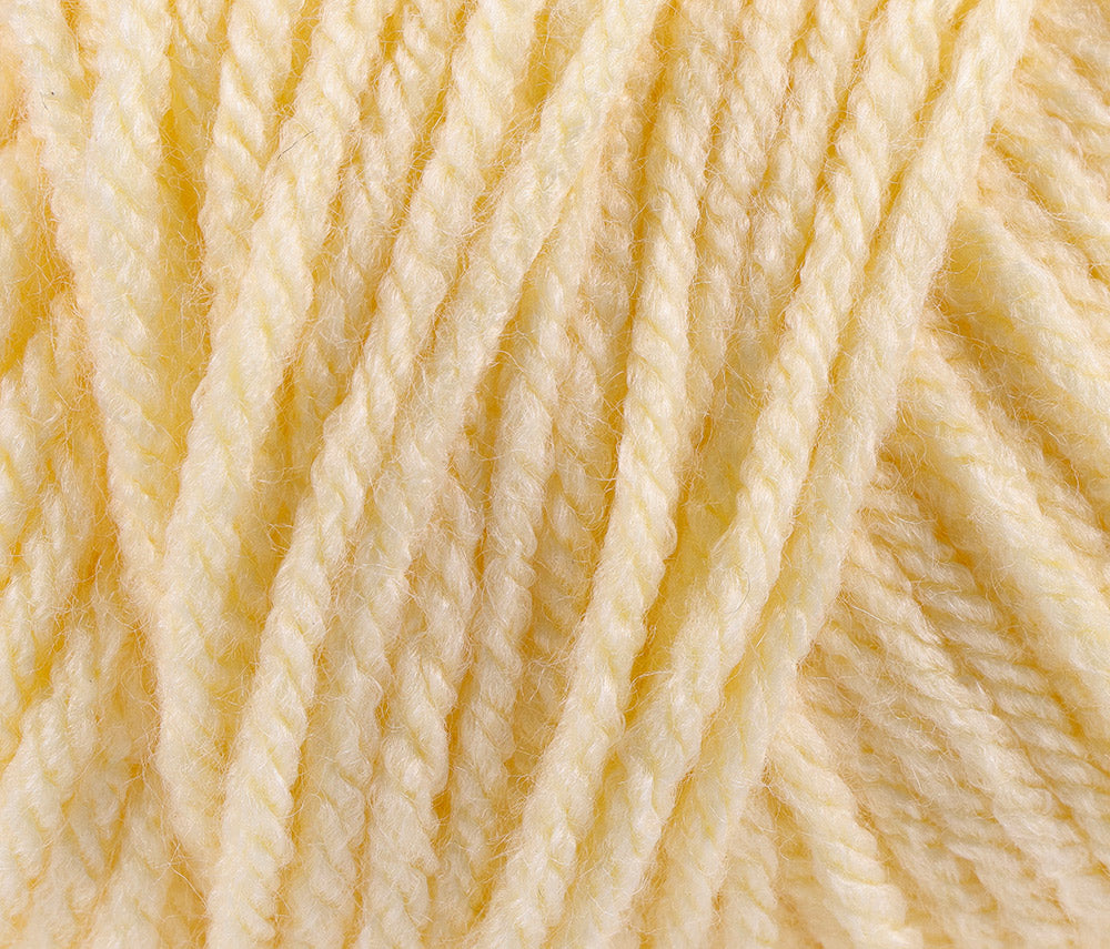 Yarn and Colors Chunky Amazing 010 Vanilla - detail van het garen