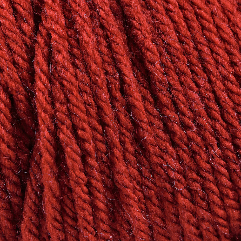 Yarn and Colors Chunky Amazing 030 Red Wine - detail van het garen