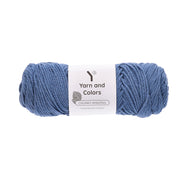 Yarn and Colors Chunky Amazing 061 Denim - bol garen in deze kleur