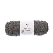 Yarn and Colors Chunky Amazing 098 Graphite - bol garen in deze kleur