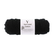 Yarn and Colors Chunky Amazing 100 Black - bol garen in deze kleur