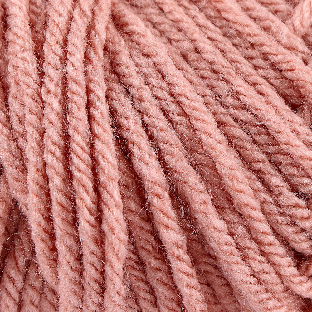Yarn and Colors Chunky Amazing 101 Rosé - detail van het garen