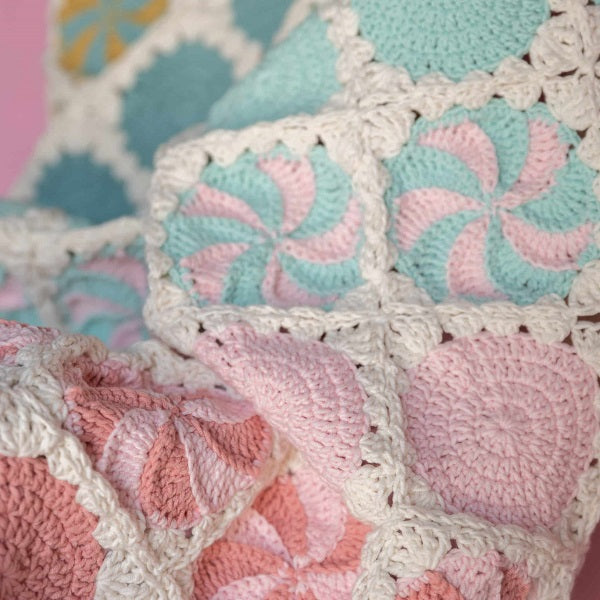 Yarn and Colors Circles and Spirals Blanket Haakpakket (2)