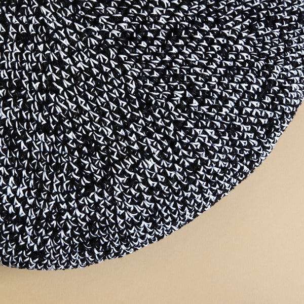 Yarn and Colors Dazzling Comfy Cushion Haakpakket White / Black (3)