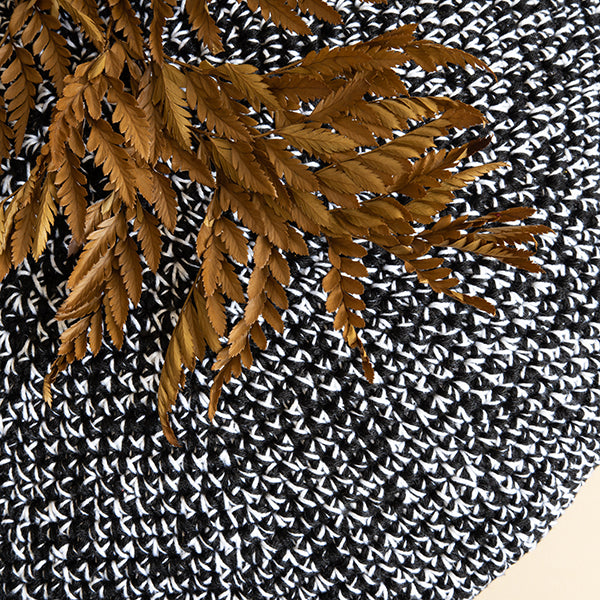 Yarn and Colors Dazzling Comfy Cushion Haakpakket White / Black (6)