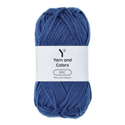 Yarn and Colors Epic 060 Navy Blue - bol garen in deze kleur