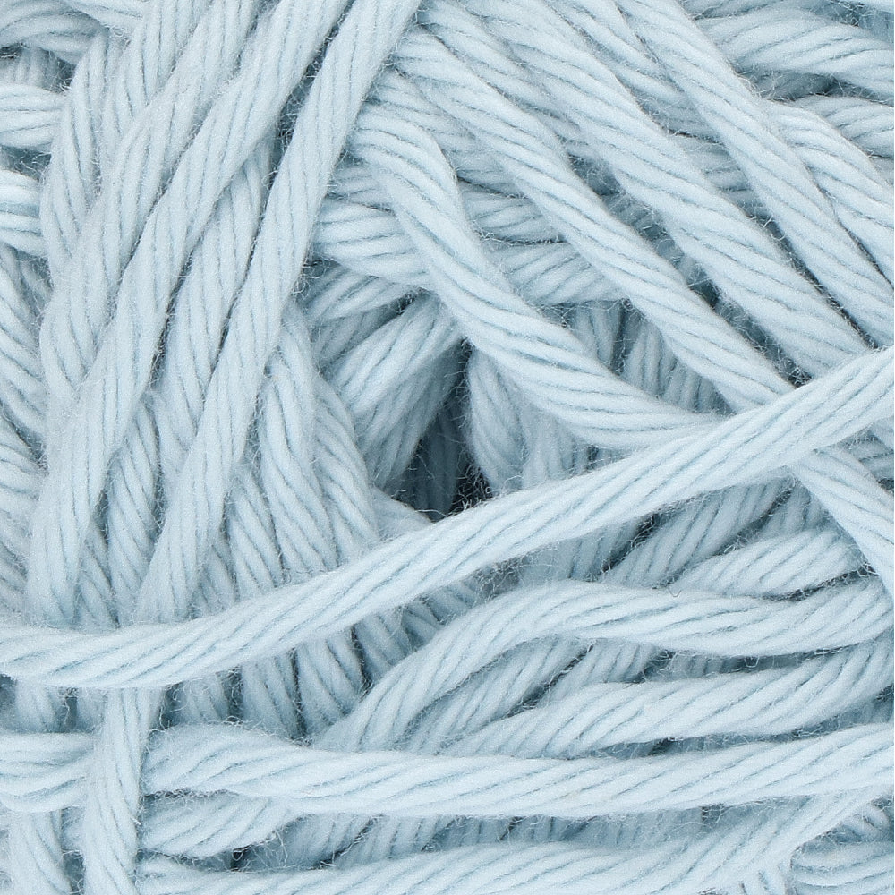 Yarn and Colors Epic 063 Ice Blue (2)