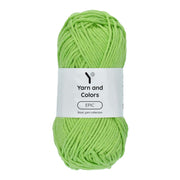 Yarn and Colors Epic 082 Grass - bol garen in deze kleur