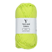 Yarn and Colors Epic 084 Pistachio - bol garen in deze kleur