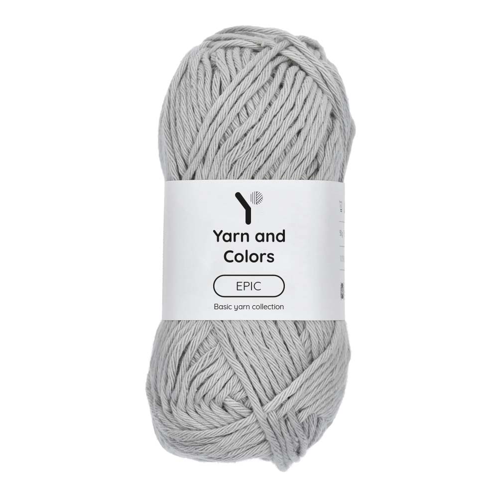 Yarn and Colors Epic 095 Soft Grey - bol garen in deze kleur