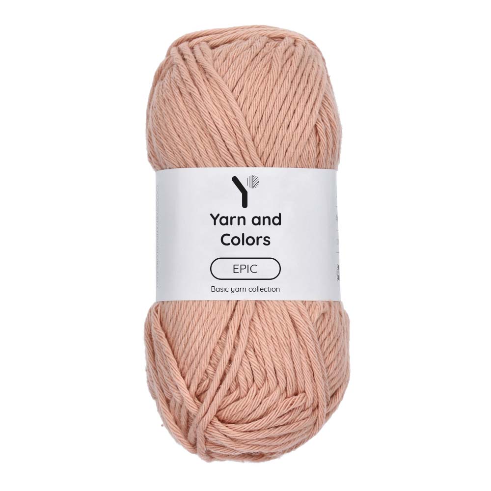Yarn and Colors Epic 101 Rosé - bol garen in deze kleur