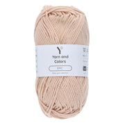 Yarn and Colors Epic 111 Rose Quartz - bol garen in deze kleur