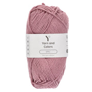 Yarn and Colors Epic 113 Foxglove - bol garen in deze kleur