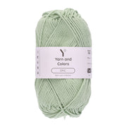 Yarn and Colors Epic 121 Celadon - bol garen in deze kleur