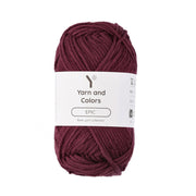 Yarn and Colors Epic 132 Bordeaux - bol garen in deze kleur