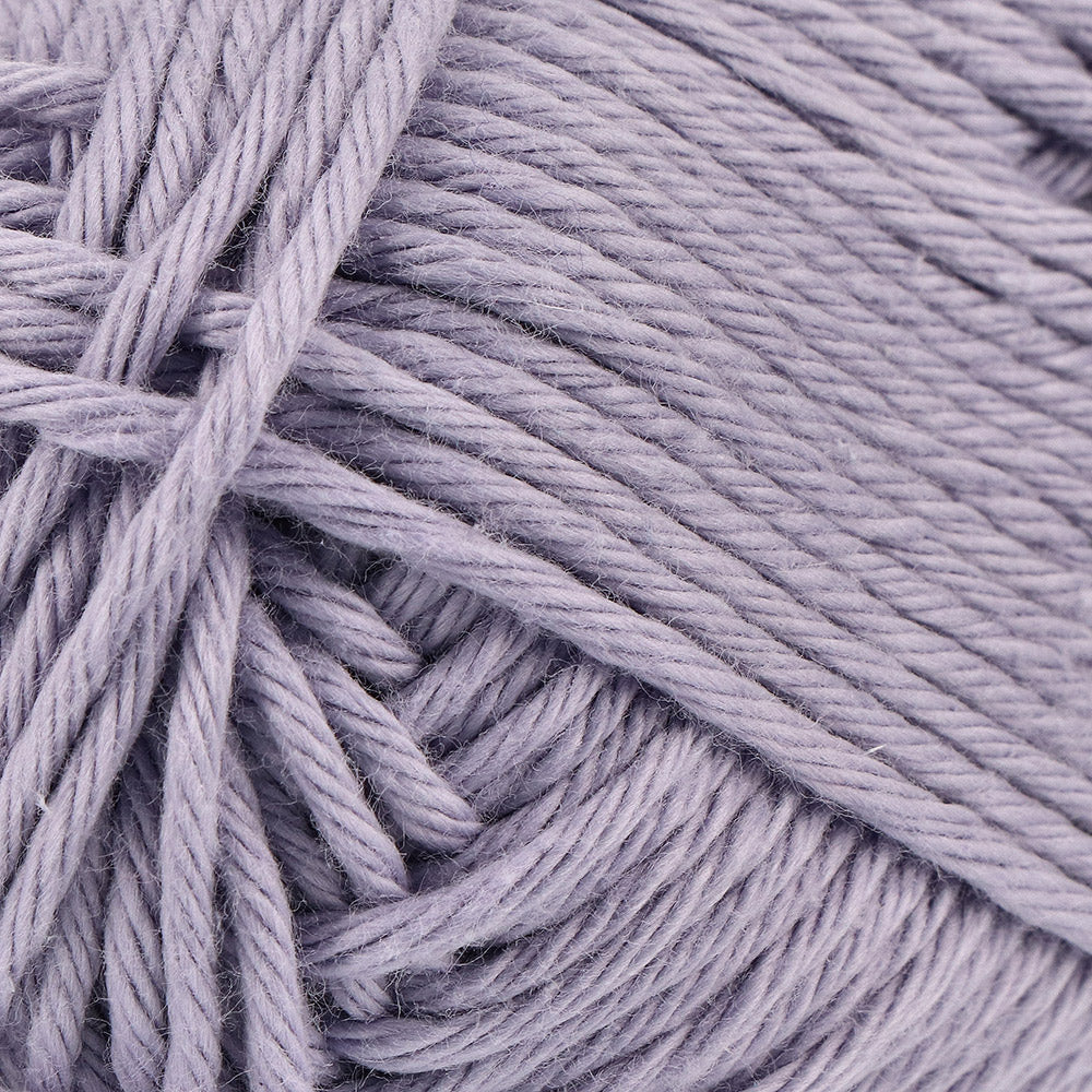 Yarn and Colors Epic 138 Cloud - detail van het garen