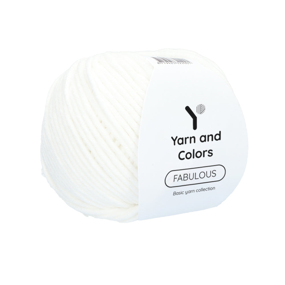 Yarn and Colors Fabulous 001 White - bol garen in deze kleur