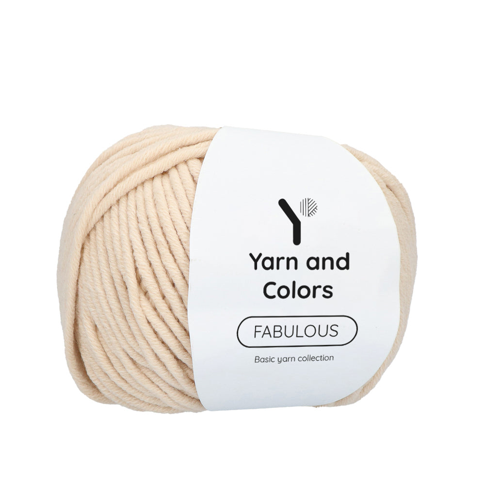 Yarn and Colors Fabulous 003 Ecru - bol garen in deze kleur