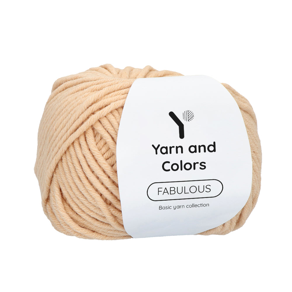 Yarn and Colors Fabulous 009 Limestone - bol garen in deze kleur