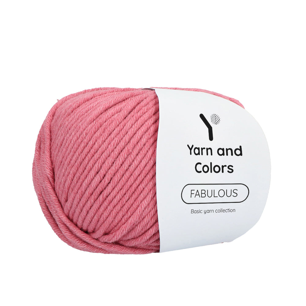 Yarn and Colors Fabulous 048 Antique Pink - bol garen in deze kleur
