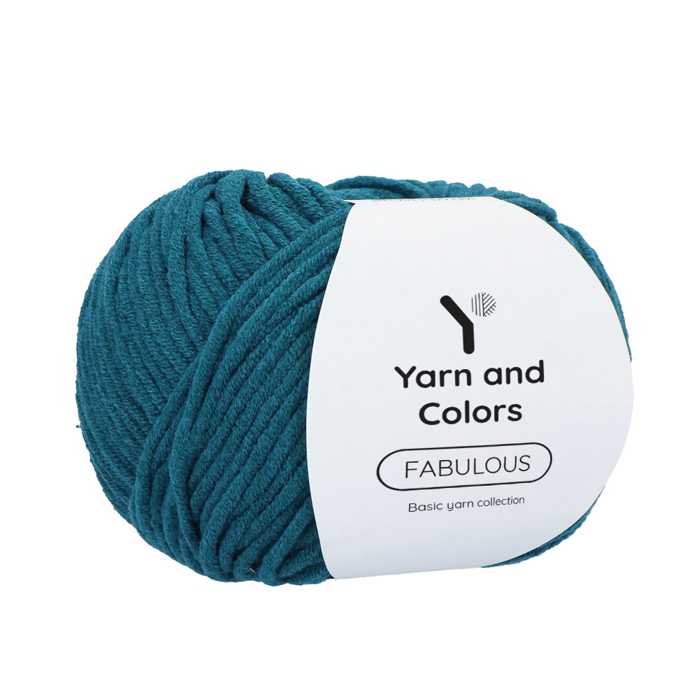 Yarn and Colors Fabulous 070 Petroleum - bol garen in deze kleur