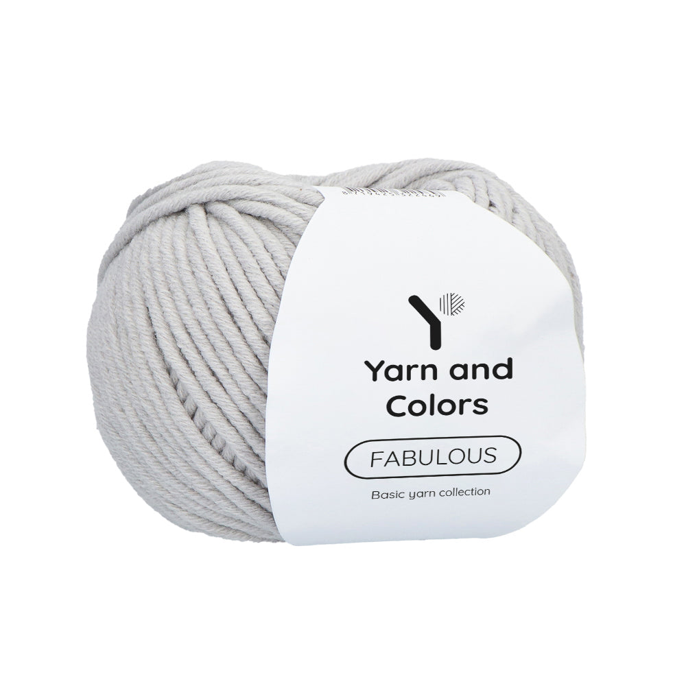 Yarn and Colors Fabulous 094 Silver - bol garen in deze kleur