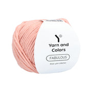 Yarn and Colors Fabulous 101 Rosé - bol garen in deze kleur