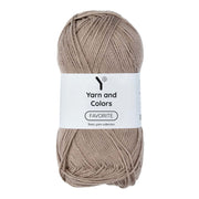 Yarn and Colors Favorite 005 Clay - bol garen in deze kleur