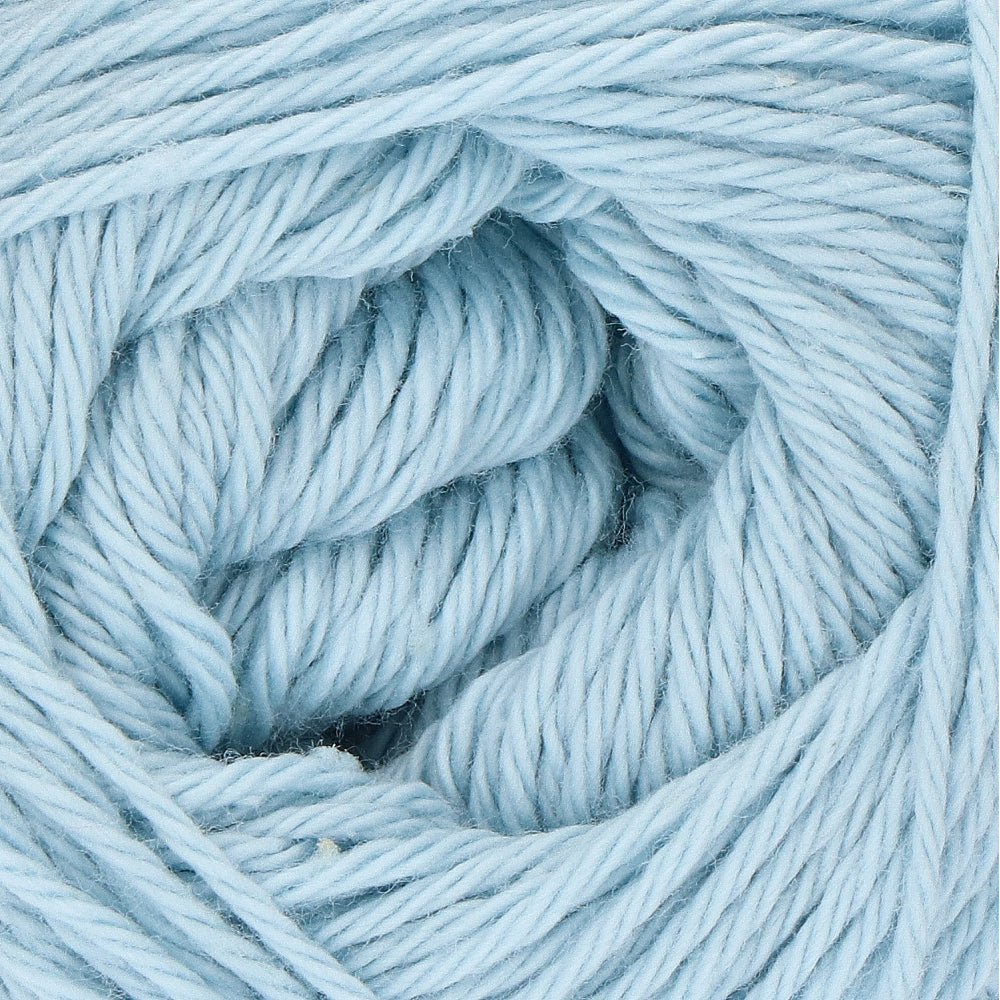 Yarn and Colors Favorite 063 Ice Blue (2)