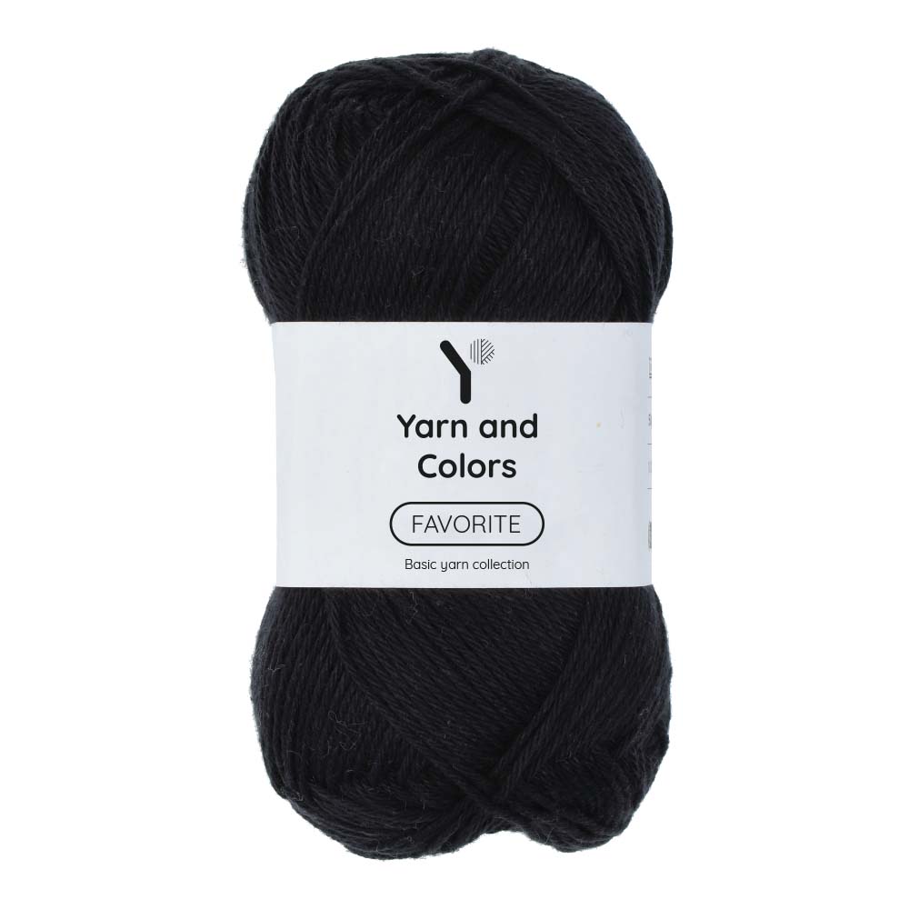 Yarn and Colors Favorite 100 Black - bol garen in deze kleur