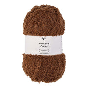 Yarn and Colors Furry 027 Brunet - bol garen in deze kleur